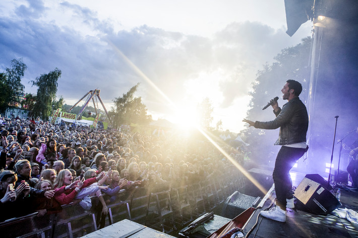 2015-07-18 - Måns Zelmerlöw från Härnösands Stadsfest, Härnösand