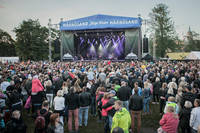 2015-07-18 - Måns Zelmerlöw från Härnösands Stadsfest, Härnösand