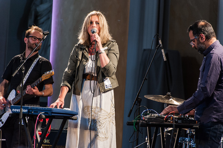 2015-08-02 - Jane Weaver från Stockholm Music & Arts, Stockholm