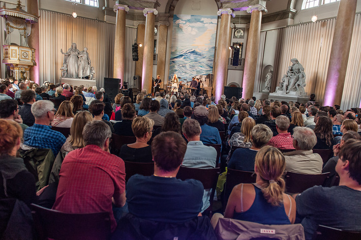 2015-08-02 - Jane Weaver från Stockholm Music & Arts, Stockholm