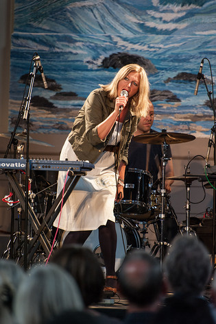 2015-08-02 - Jane Weaver från Stockholm Music & Arts, Stockholm