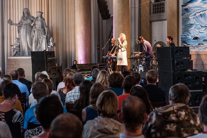 2015-08-02 - Jane Weaver från Stockholm Music & Arts, Stockholm