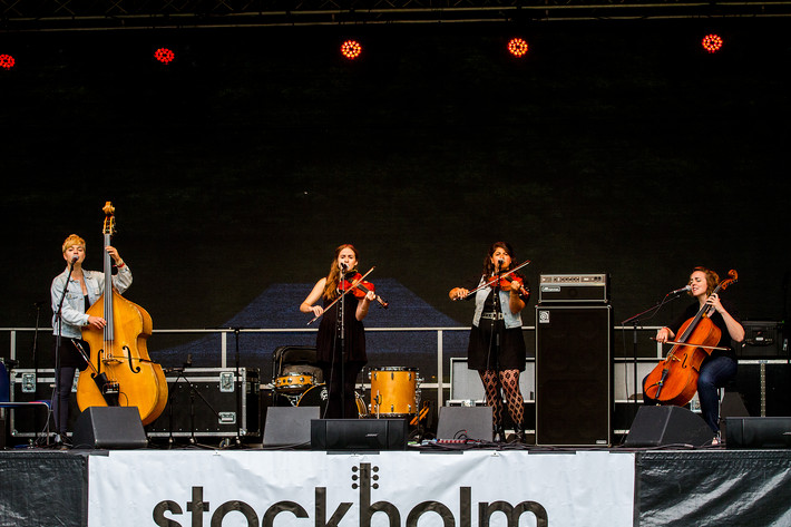 2015-08-07 - Laura Cortese & The Dans Cards från Stockholm Folk Festival, Stockholm