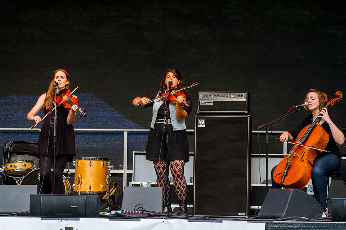 2015-08-07 - Laura Cortese & The Dans Cards från Stockholm Folk Festival, Stockholm