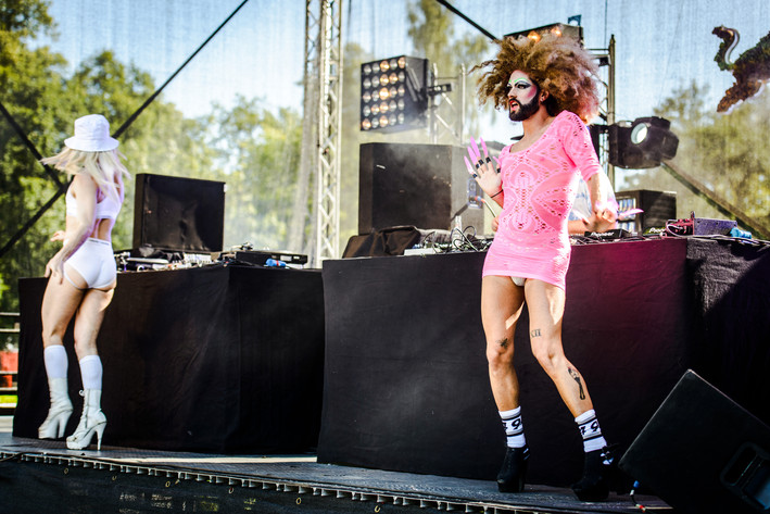 2015-08-13 - The 2 Bears från Way Out West, Göteborg