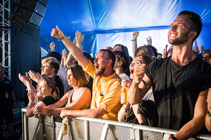 2015-08-13 - Future Islands från Way Out West, Göteborg