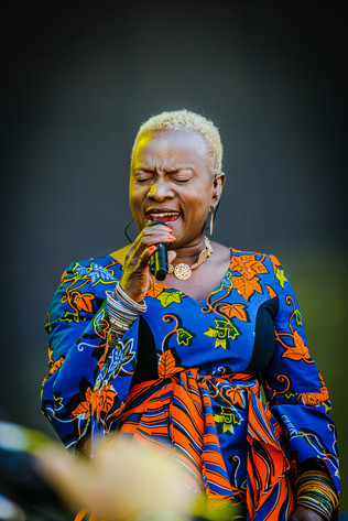2015-08-14 - Angélique Kidjo från Way Out West, Göteborg