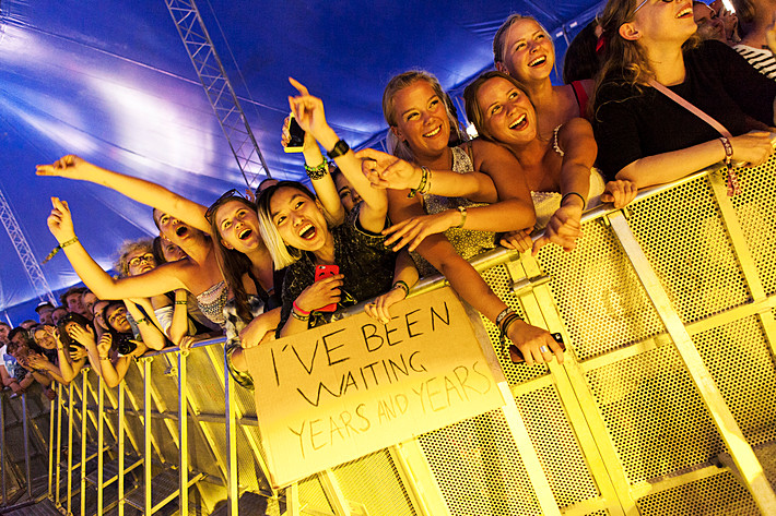 2015-08-14 - Years & Years från Way Out West, Göteborg