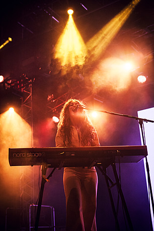 2015-08-15 - Rae Morris från Way Out West, Göteborg