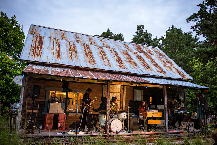 2015-07-27 - Peacock Farm från Station Tellungs, Gotland