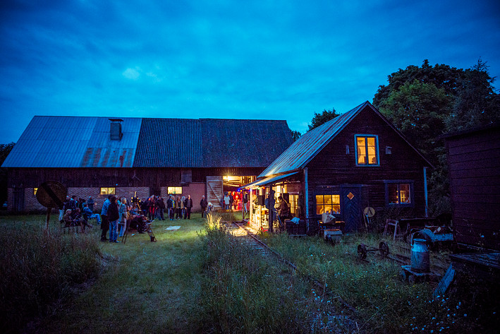 2015-07-27 - Peacock Farm från Station Tellungs, Gotland