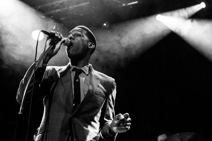 2015-09-12 - Leon Bridges från Debaser Medis, Stockholm