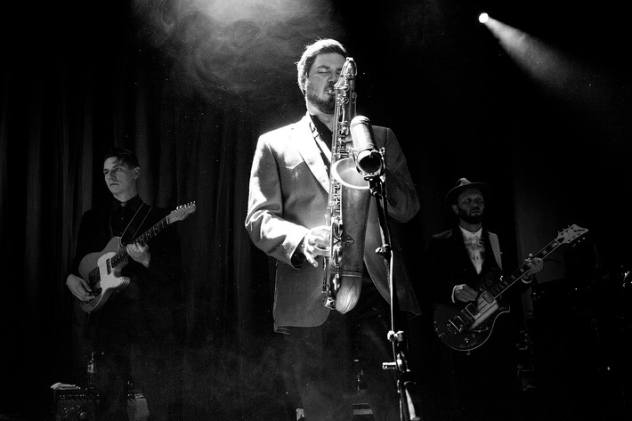 2015-09-12 - Leon Bridges från Debaser Medis, Stockholm