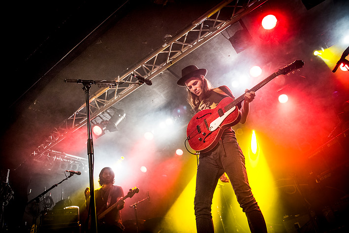 2015-10-22 - James Bay från Debaser Strand, Stockholm