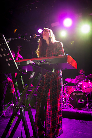 2015-11-02 - Julia Holter från Kägelbanan, Stockholm