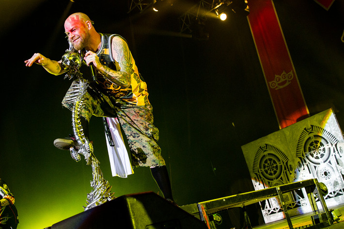 2015-11-04 - Five Finger Death Punch från Hovet, Stockholm