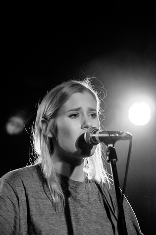 2015-11-24 - Lilly Ahlberg från Kulturfabrik Kofmehl, Solothurn