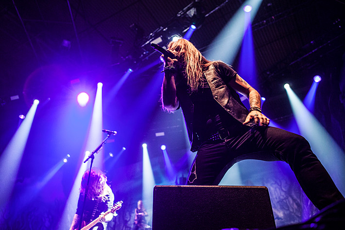 2015-11-28 - Hammerfall från Scandinavium, Göteborg