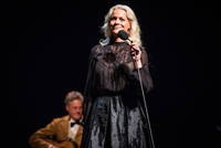 2015-12-10 - Malena Ernman från Växjö konserthus, Växjö