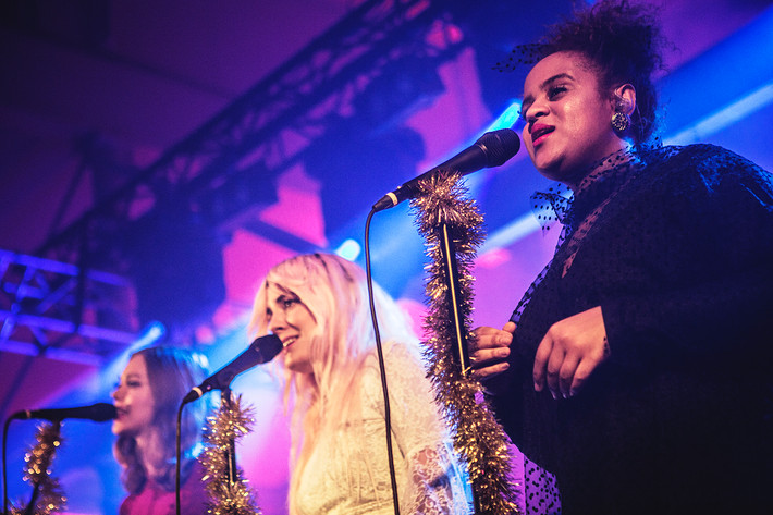 2015-12-13 - First Aid Kit, Seinabo Sey, Amanda Bergman & Maja Francis från Färgfabriken, Stockholm