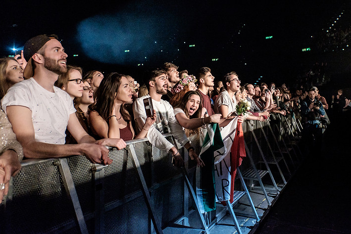 2015-12-19 - Florence + The Machine från Hallenstadion, Zürich