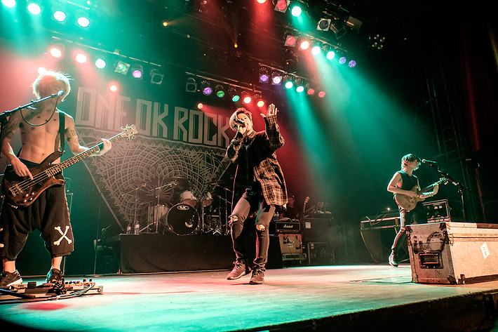 2015-12-20 - One Ok Rock från X-tra, Zürich