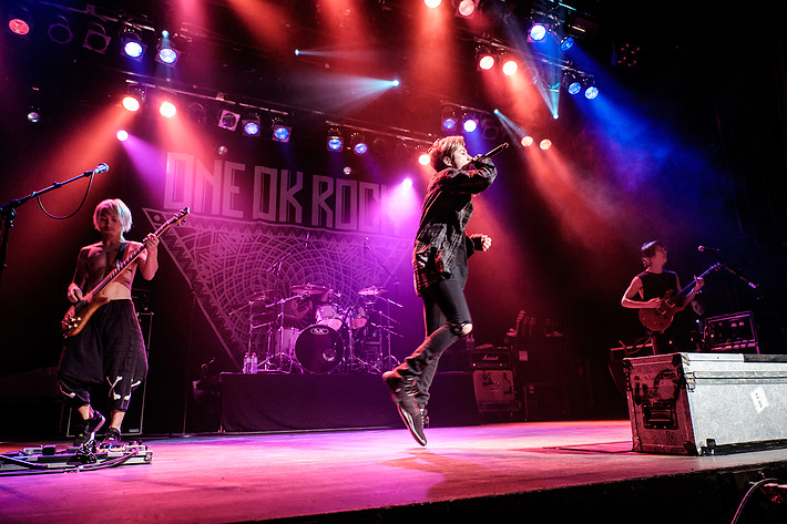 2015-12-20 - One Ok Rock från X-tra, Zürich