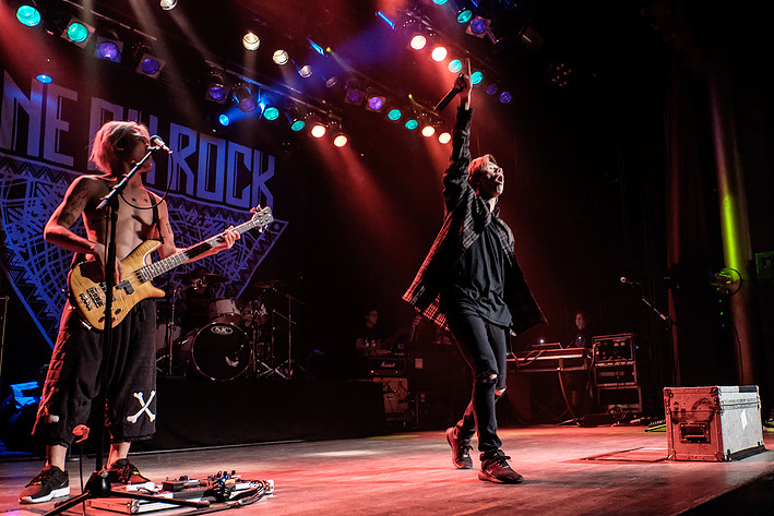 2015-12-20 - One Ok Rock från X-tra, Zürich