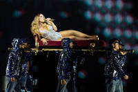 2016-04-02 - Mariah Carey från Globen, Stockholm