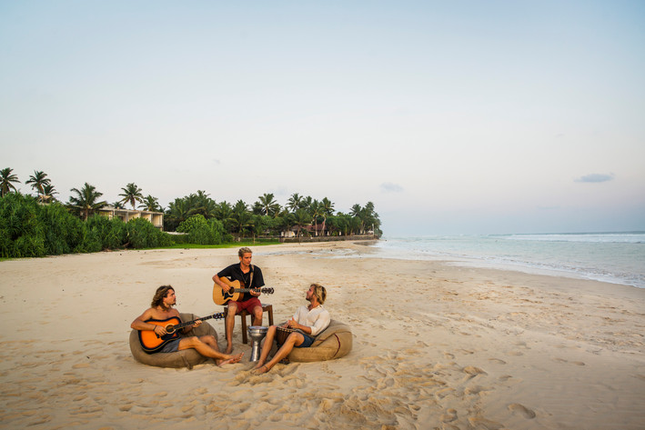 2016-04-23 - The Decents från Kabalana Beach , Kabalana Beach