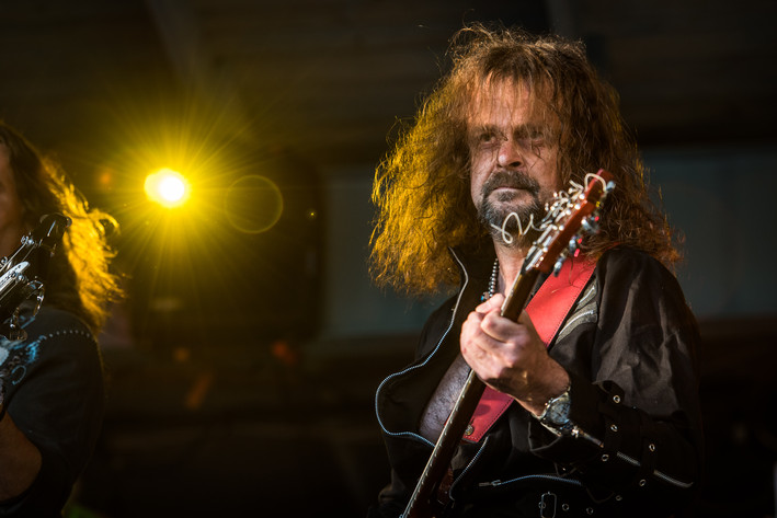 2016-06-04 - Neon rose från Muskelrock, Alvesta
