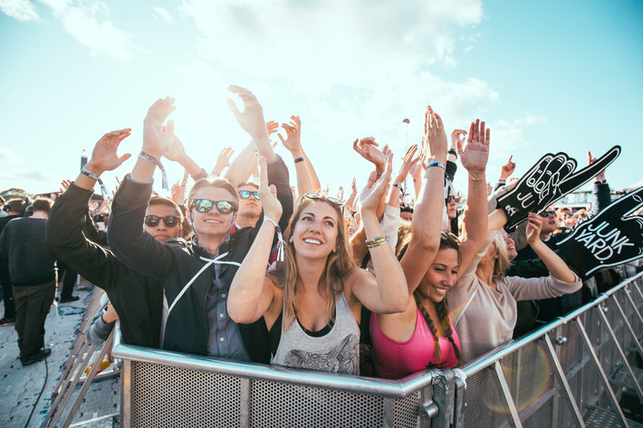 2016-06-11 - Icona Pop från Summerburst Stockholm, Stockholm