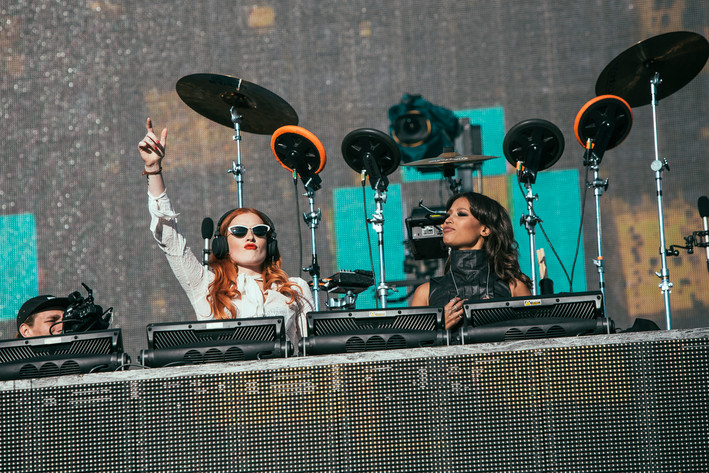 2016-06-11 - Icona Pop från Summerburst Stockholm, Stockholm