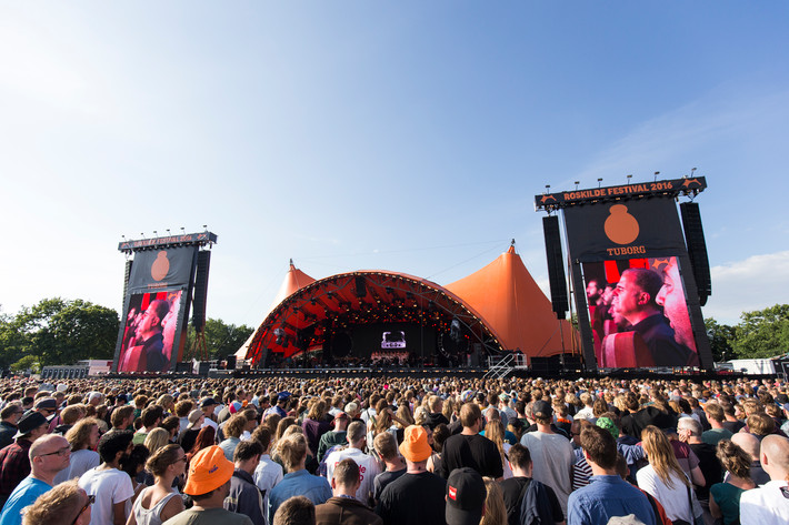 2016-06-29 - The Orchestra of Syrian Musicians + Damon Albarn från Roskildefestivalen, Roskilde