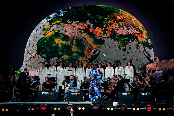 2016-06-29 - The Orchestra of Syrian Musicians + Damon Albarn från Roskildefestivalen, Roskilde