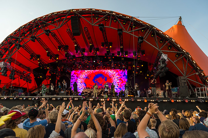 2016-06-29 - The Orchestra of Syrian Musicians + Damon Albarn från Roskildefestivalen, Roskilde