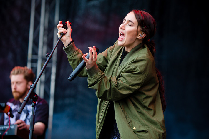 2016-06-30 - Highasakite från Bråvalla, Norrköping