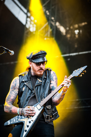 2016-06-30 - Yelawolf från Bråvalla, Norrköping