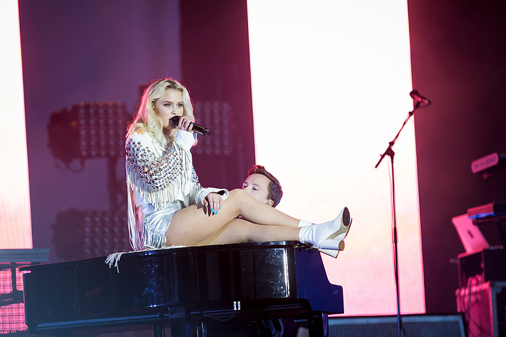 2016-06-30 - Zara Larsson från Bråvalla, Norrköping