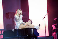 2016-06-30 - Zara Larsson från Bråvalla, Norrköping