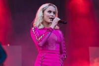 2016-06-30 - Zara Larsson från Bråvalla, Norrköping