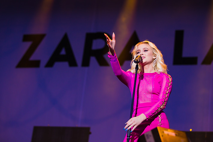 2016-06-30 - Zara Larsson från Bråvalla, Norrköping