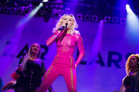 2016-06-30 - Zara Larsson från Bråvalla, Norrköping