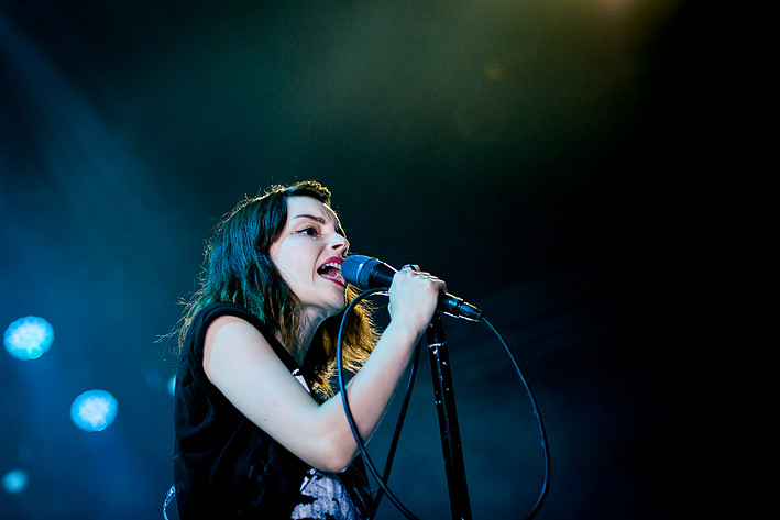 2016-06-30 - CHVRCHES från Roskildefestivalen, Roskilde