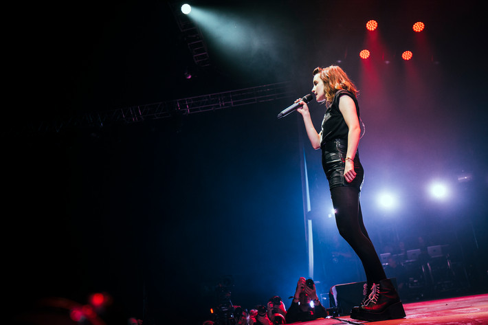 2016-06-30 - CHVRCHES från Roskildefestivalen, Roskilde