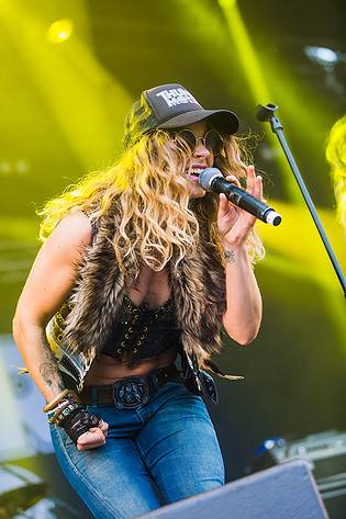 2016-07-01 - Thundermother från Bråvalla, Norrköping
