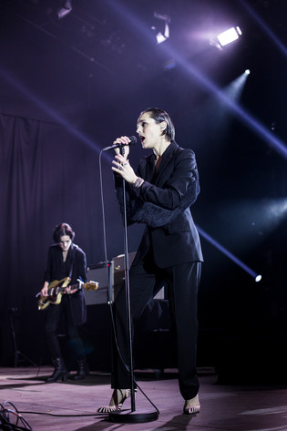 2016-06-30 - Savages från Roskildefestivalen, Roskilde
