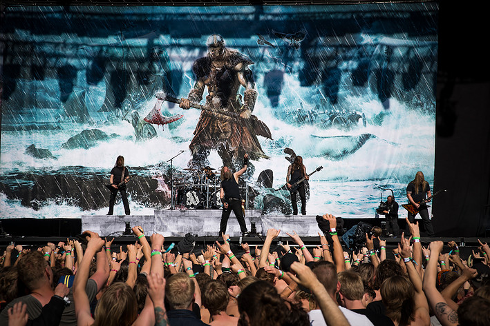 2016-07-01 - Amon Amarth från Bråvalla, Norrköping