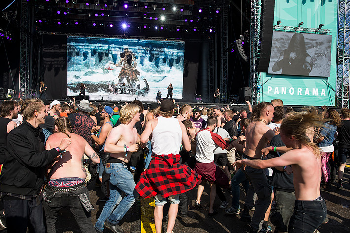 2016-07-01 - Amon Amarth från Bråvalla, Norrköping