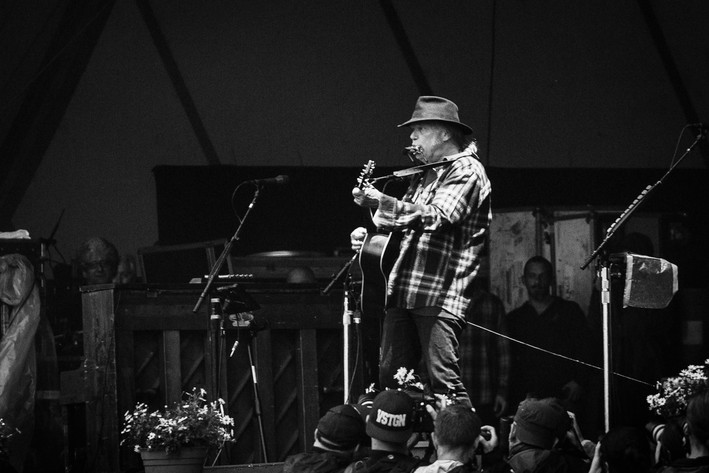 2016-07-01 - Neil Young + Promise of the Real från Roskildefestivalen, Roskilde